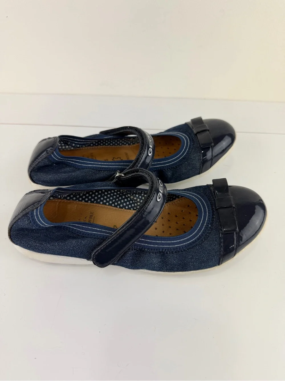 Geox Girls Navy Denim Patent Leather Bow Mary Jane Shoes EU 35 / US 3